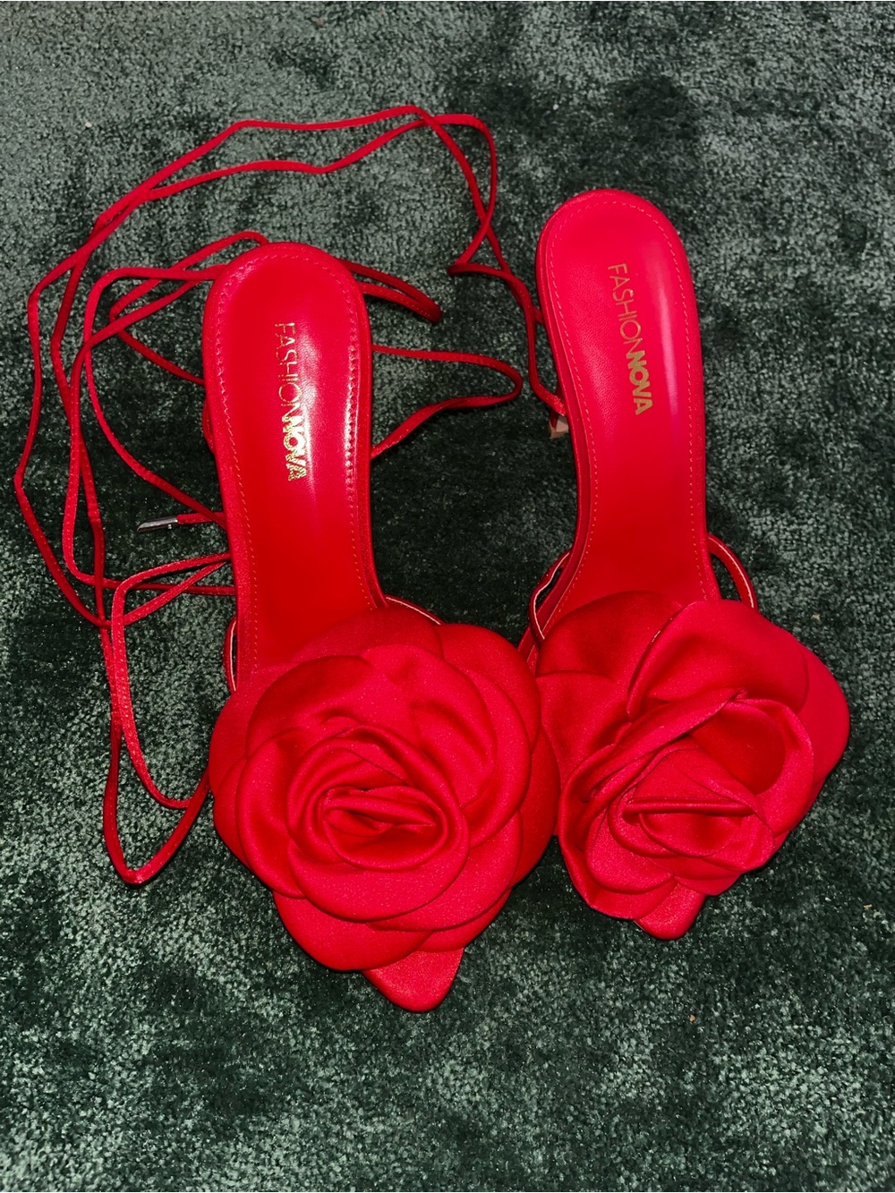 NEVER WORN NEW GREAT CONDITION Fashion Nova Red Rose Lace-Up Heels